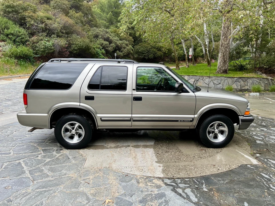 2000 Chevrolet S-10 Blazer 2nd Gen - Image 22 of 31
