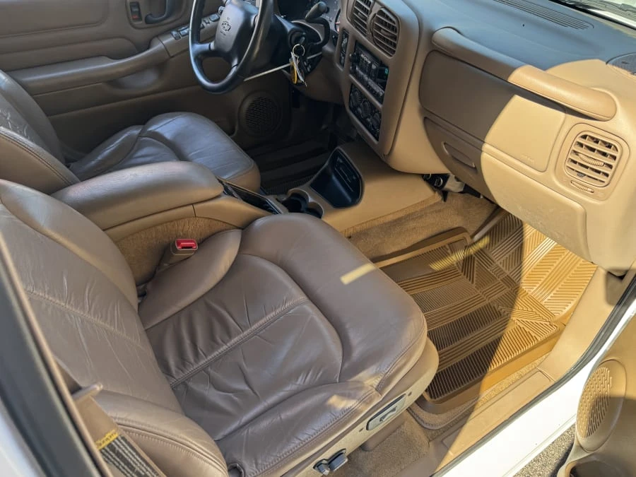 2000 Chevrolet Blazer - Image 6 of 13