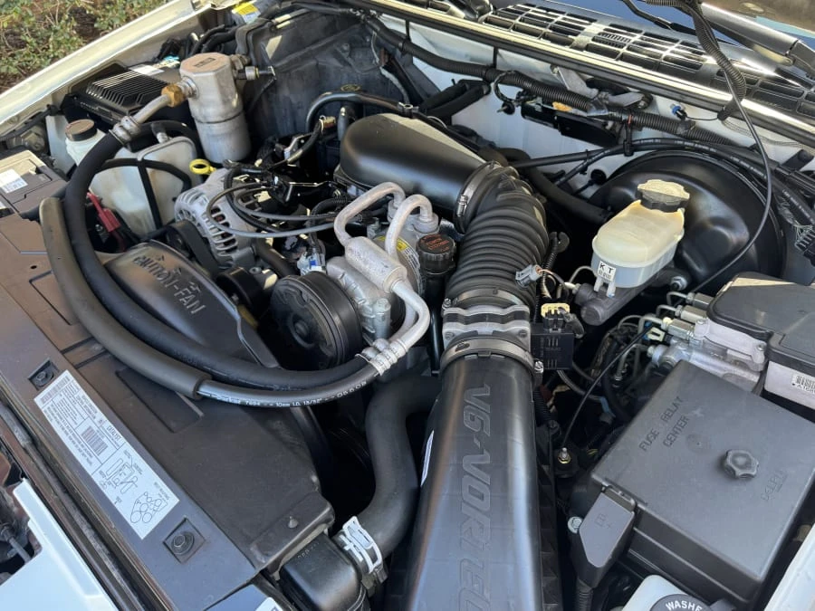 2000 Chevrolet Blazer - Image 11 of 13