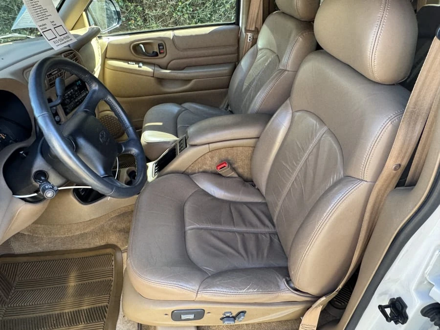 2000 Chevrolet Blazer - Image 8 of 13