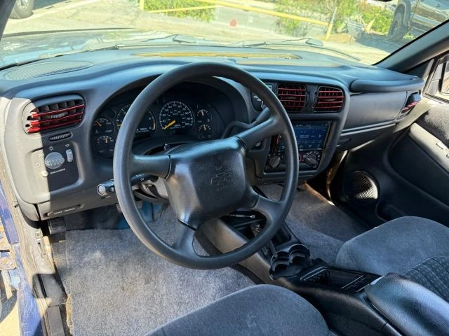 2000 Chevrolet S-10 Blazer 2nd Gen - Image 10 of 16