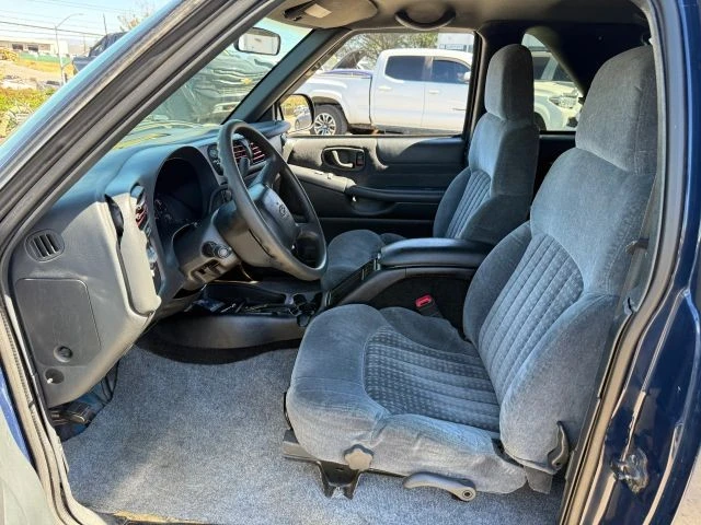 2000 Chevrolet S-10 Blazer 2nd Gen - Image 9 of 16