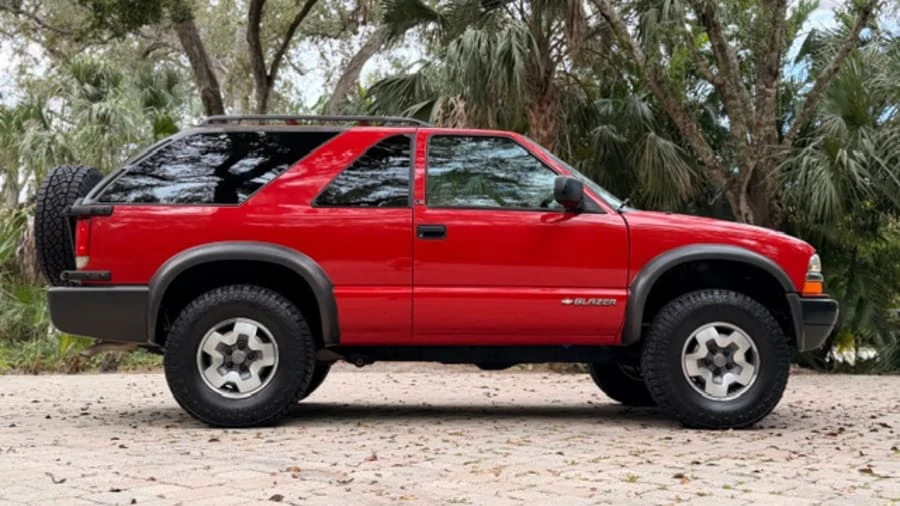 2000 Chevrolet S-10 Blazer 2nd Gen - Image 2 of 22