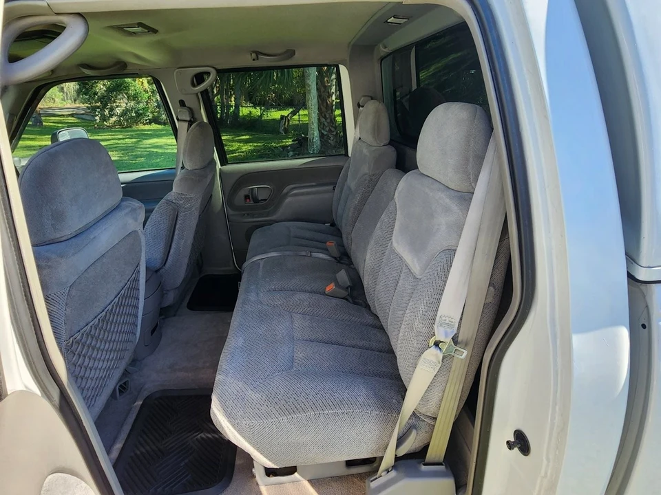 2000 Chevrolet C/K 4th Gen - Image 6 of 21