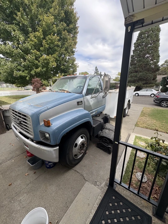 2000 Chevrolet Kodiak - Image 2 of 7