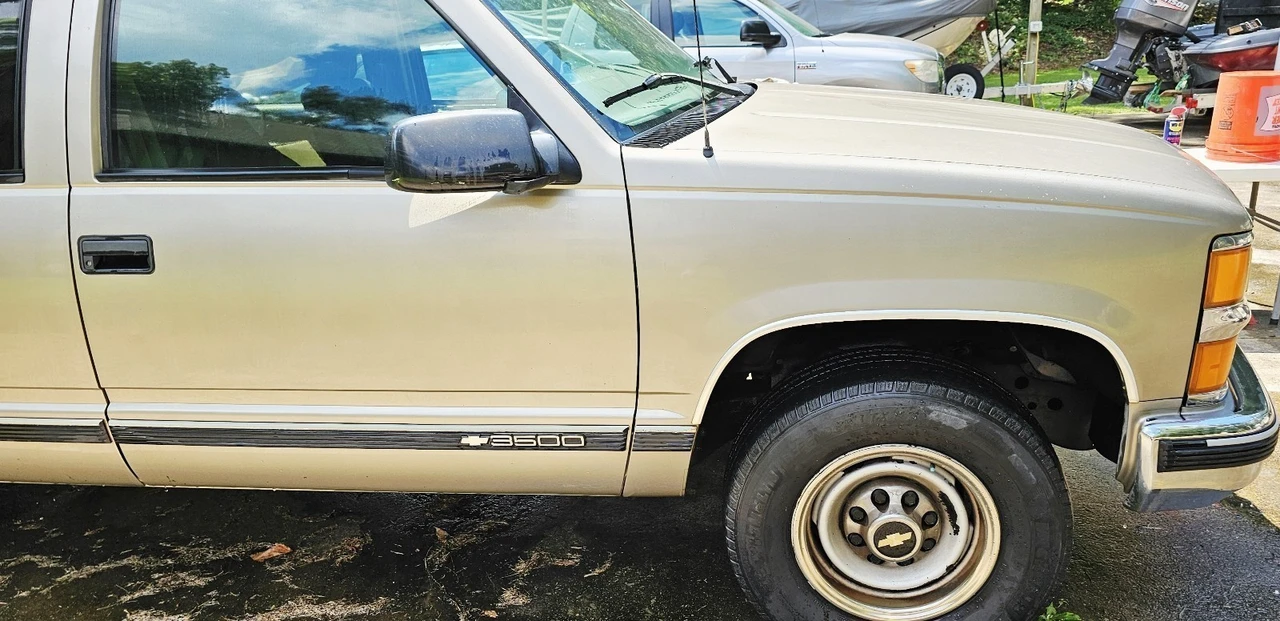 2000 Chevrolet Silverado Heavy Duty 1st Gen - Image 17 of 31