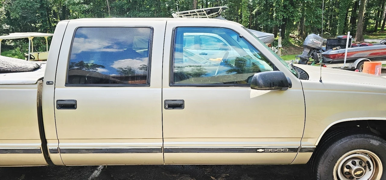 2000 Chevrolet - Image 6 of 26