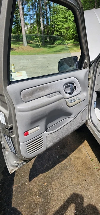 2000 Chevrolet C/K 4th Gen - Image 14 of 26