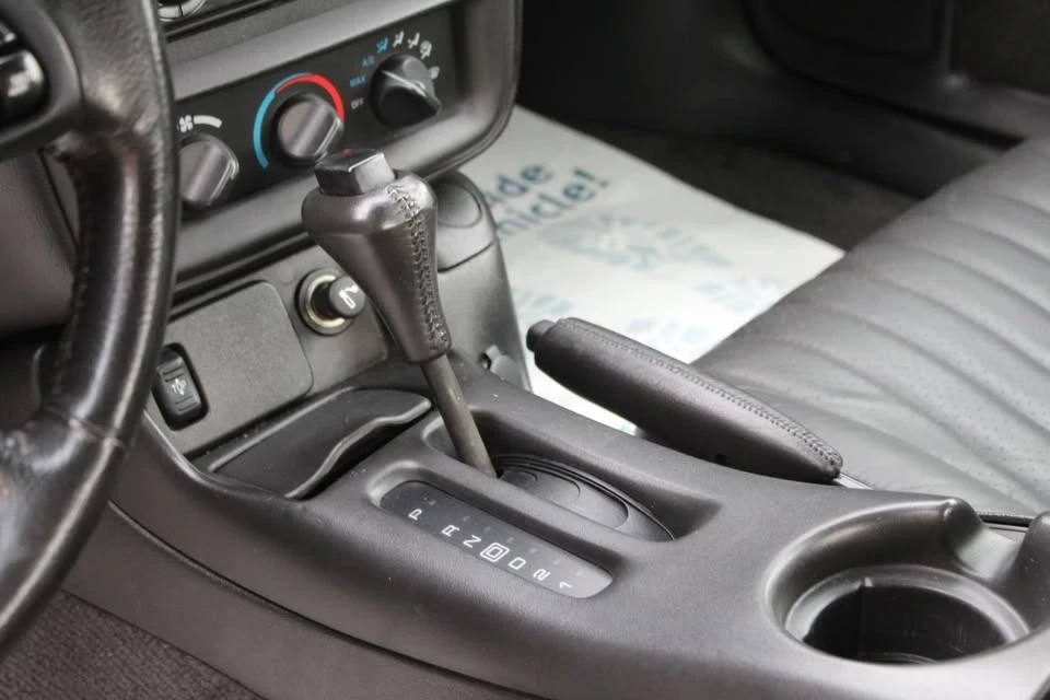 2000 Chevrolet Camaro 4th Gen - Image 13 of 19