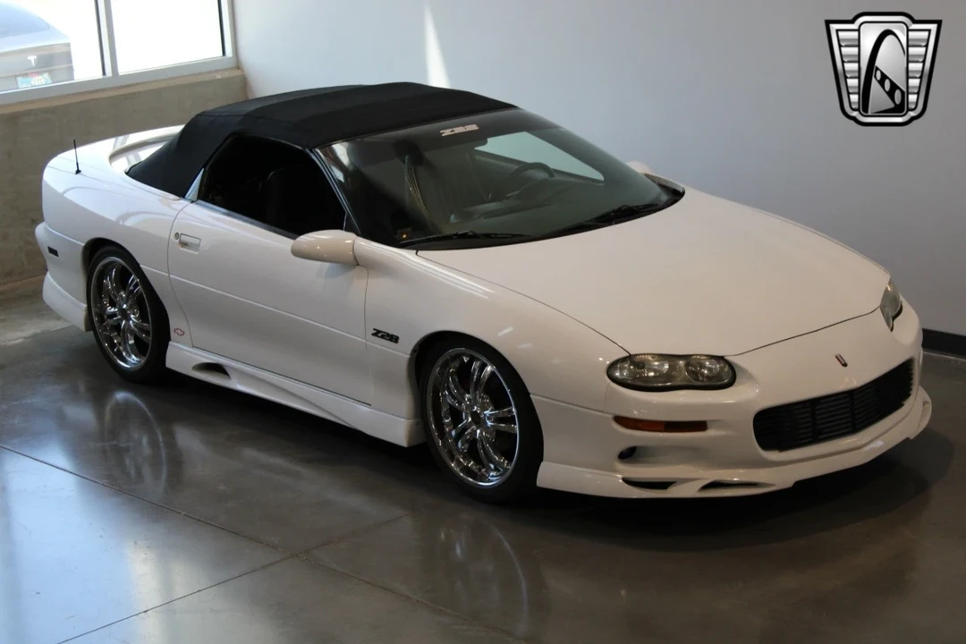 2000 Chevrolet Camaro 4th Gen - Image 9 of 12