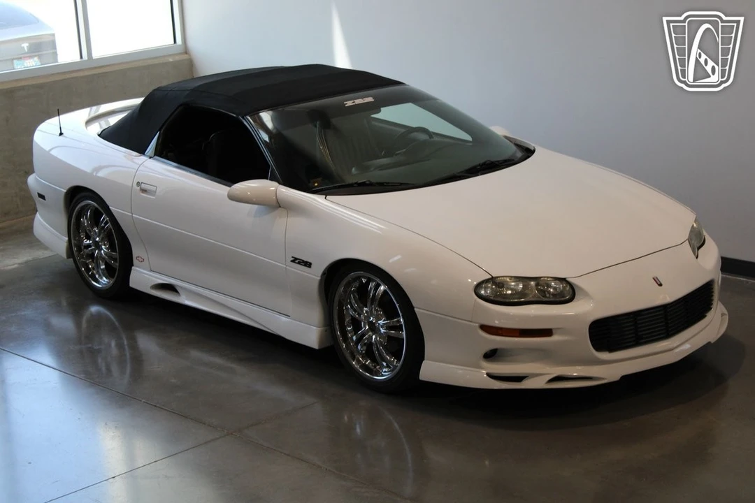 2000 Chevrolet Camaro 4th Gen - Image 10 of 12