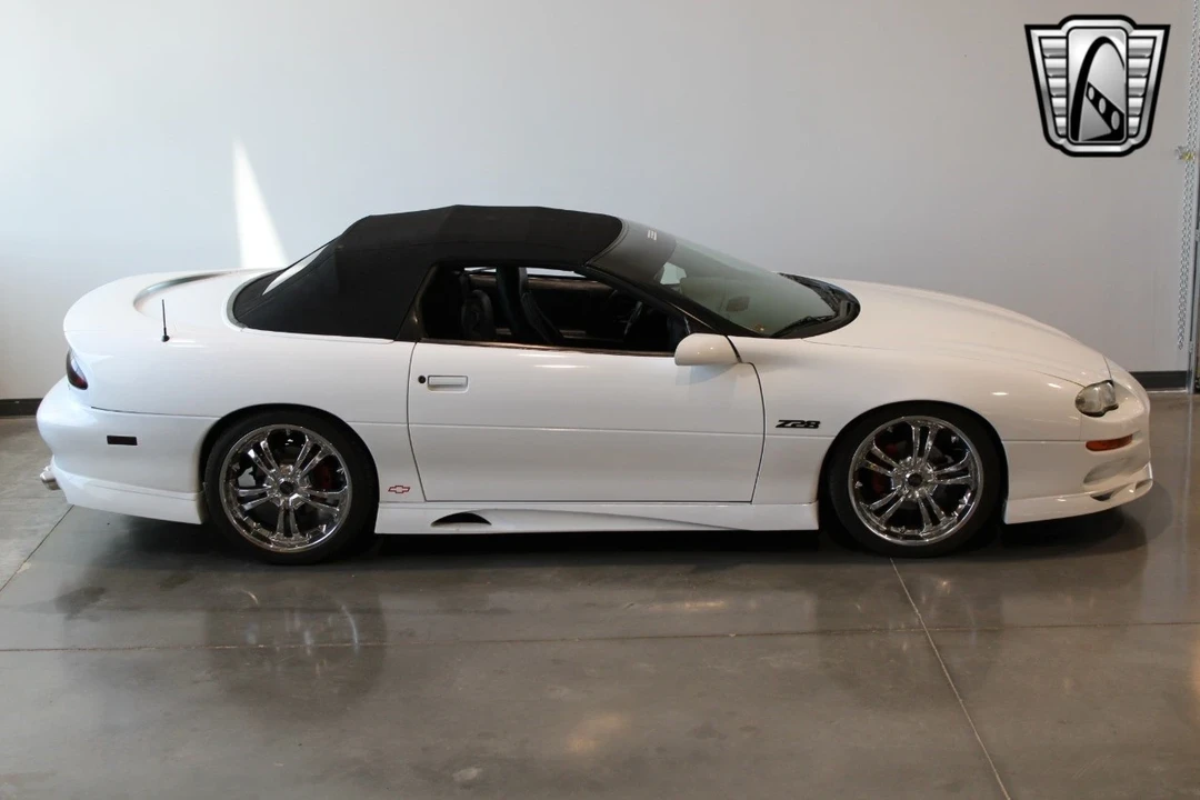 2000 Chevrolet Camaro 4th Gen - Image 10 of 12
