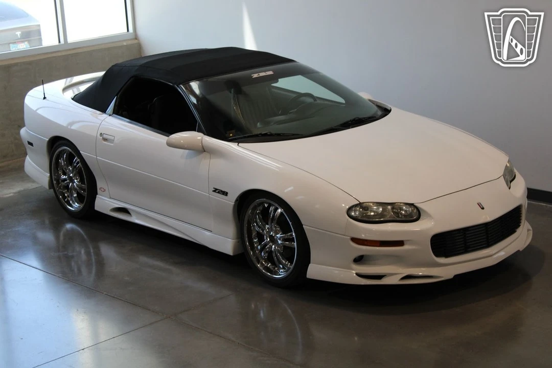 2000 Chevrolet Camaro 4th Gen - Image 9 of 12