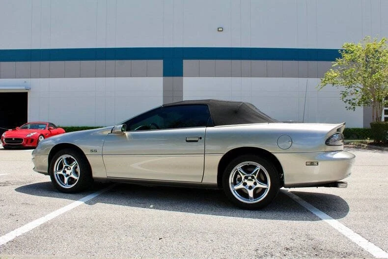 2000 Chevrolet Camaro 4th Gen - Image 10 of 12