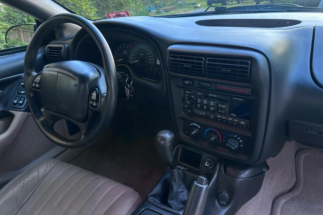 2000 Chevrolet Camaro SS 4th Gen - Image 17 of 20
