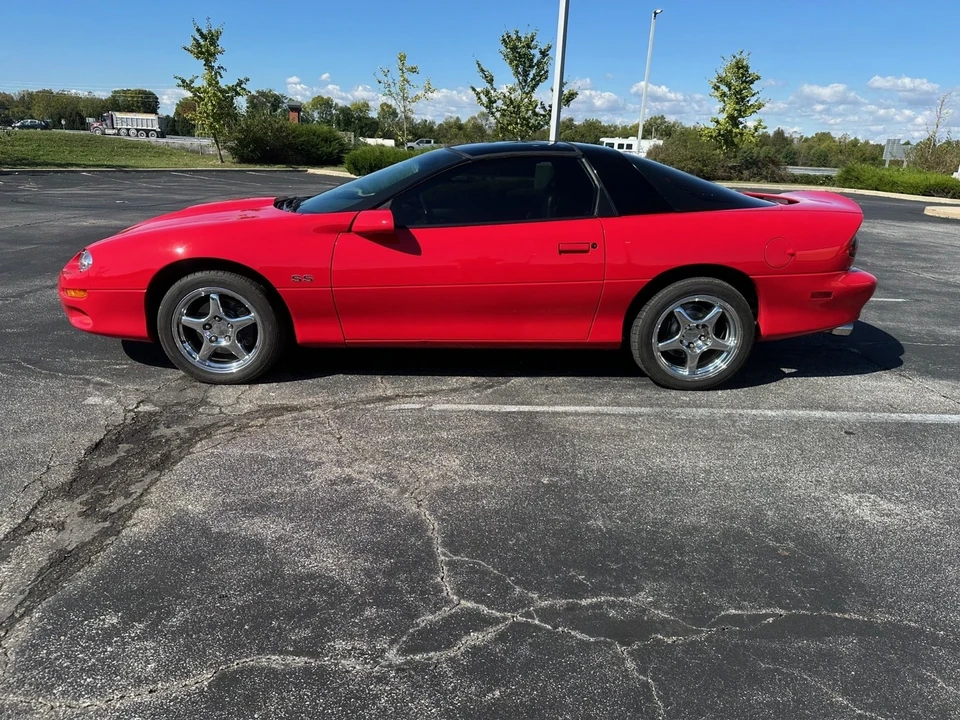 2000 Chevrolet Camaro 4th Gen - Image 2 of 21