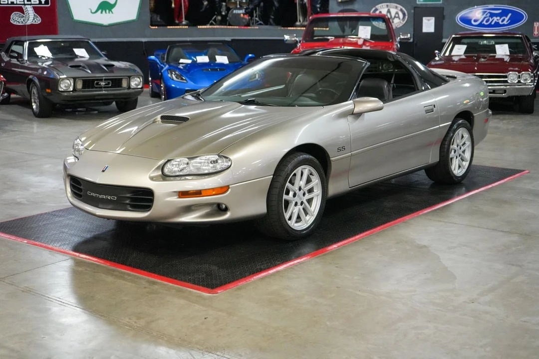 2000 Chevrolet Camaro - Image 27 of 31