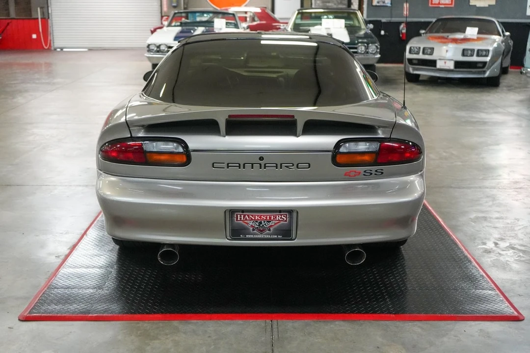 2000 Chevrolet Camaro - Image 5 of 31