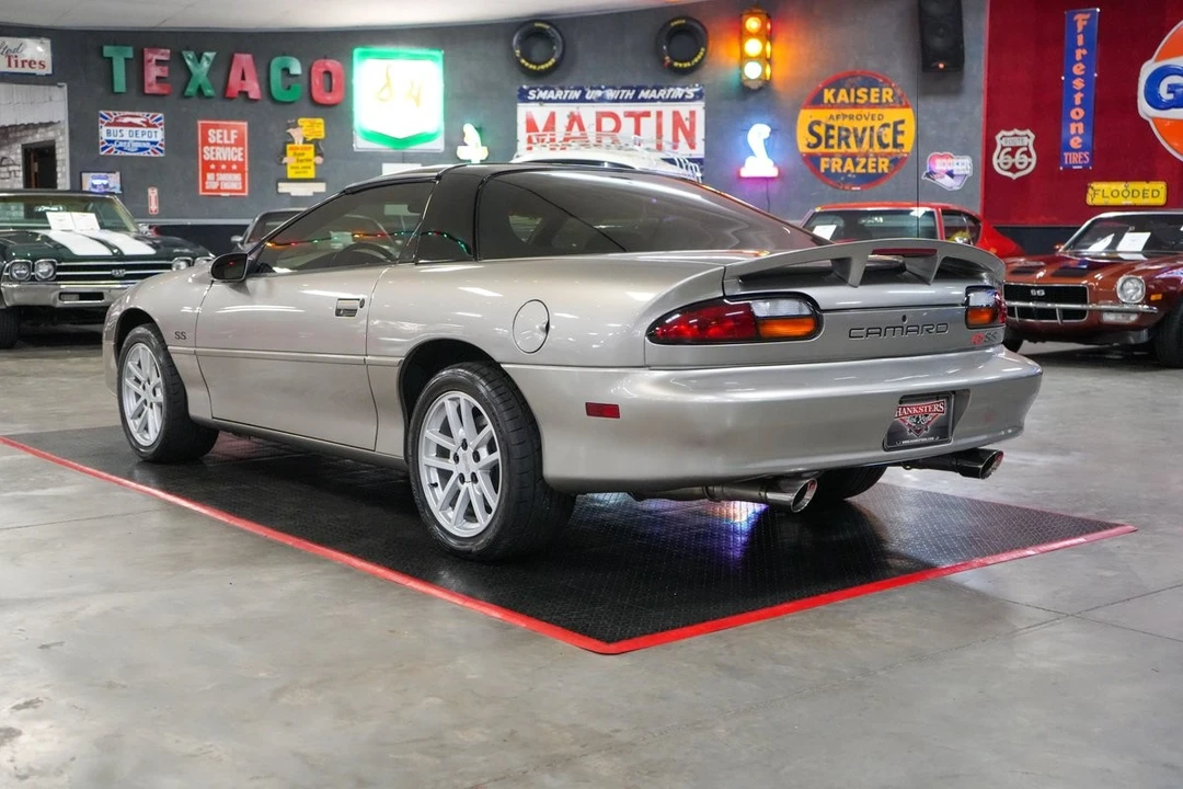 2000 Chevrolet Camaro - Image 21 of 31