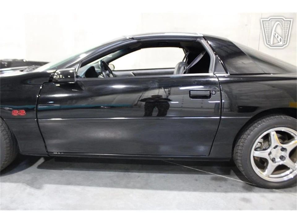2000 Chevrolet Camaro 4th Gen - Image 29 of 31