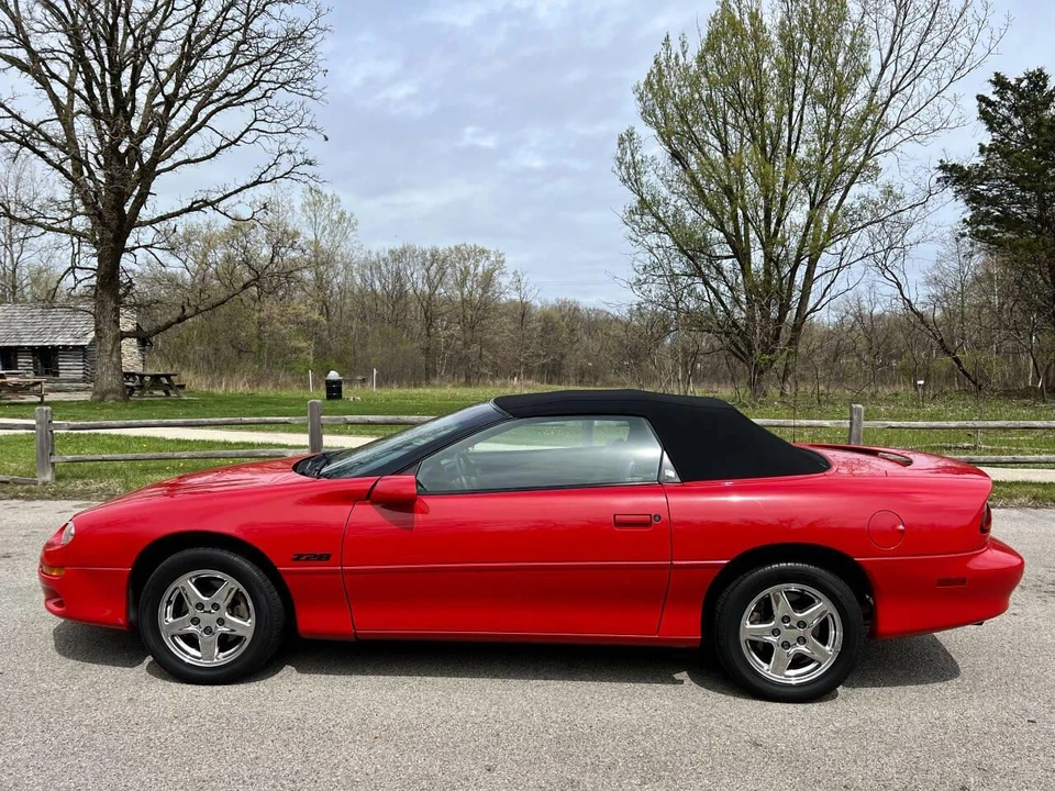 2000 Chevrolet Camaro 4th Gen - Image 8 of 25