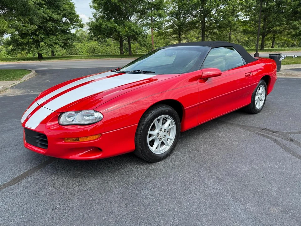 2000 Chevrolet Camaro 4th Gen - Image 4 of 31