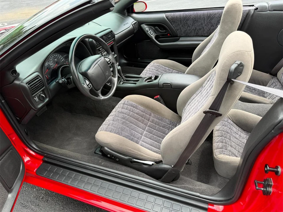 2000 Chevrolet Camaro 4th Gen - Image 21 of 31