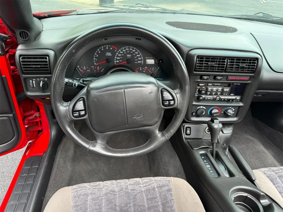 2000 Chevrolet Camaro 4th Gen - Image 22 of 31