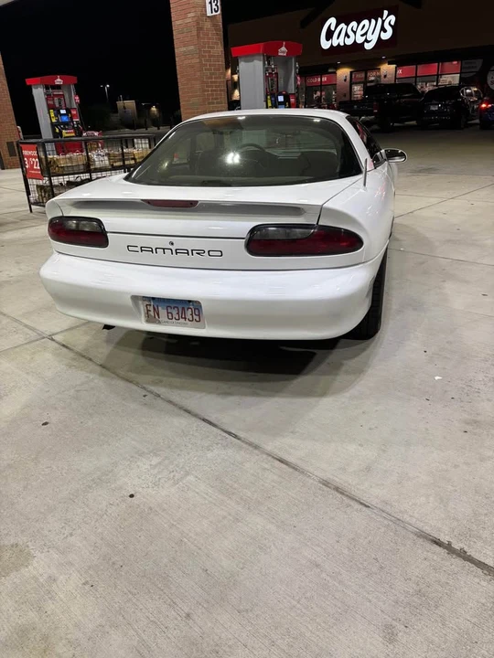 2000 Chevrolet Camaro 4th Gen - Image 2 of 6