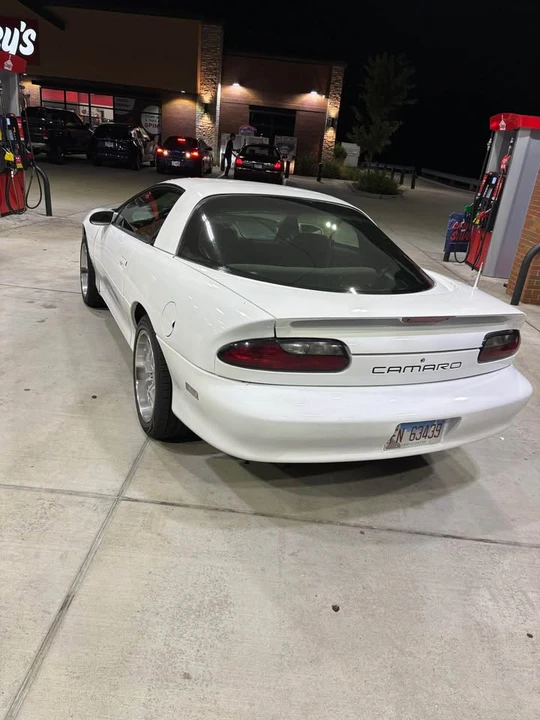 2000 Chevrolet Camaro 4th Gen - Image 3 of 6