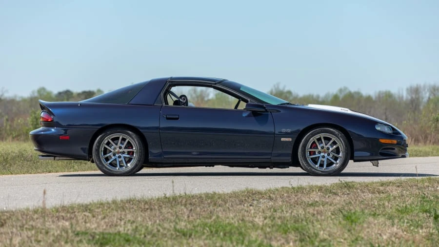 2000 Chevrolet Camaro SS 4th Gen - Image 2 of 31
