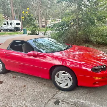 2000 Chevrolet Camaro Convertible 2D