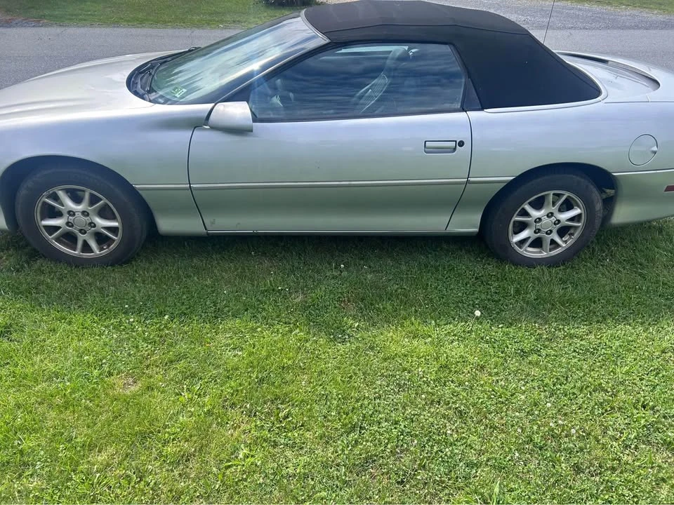 2000 Chevrolet Camaro 4th Gen - Image 2 of 3