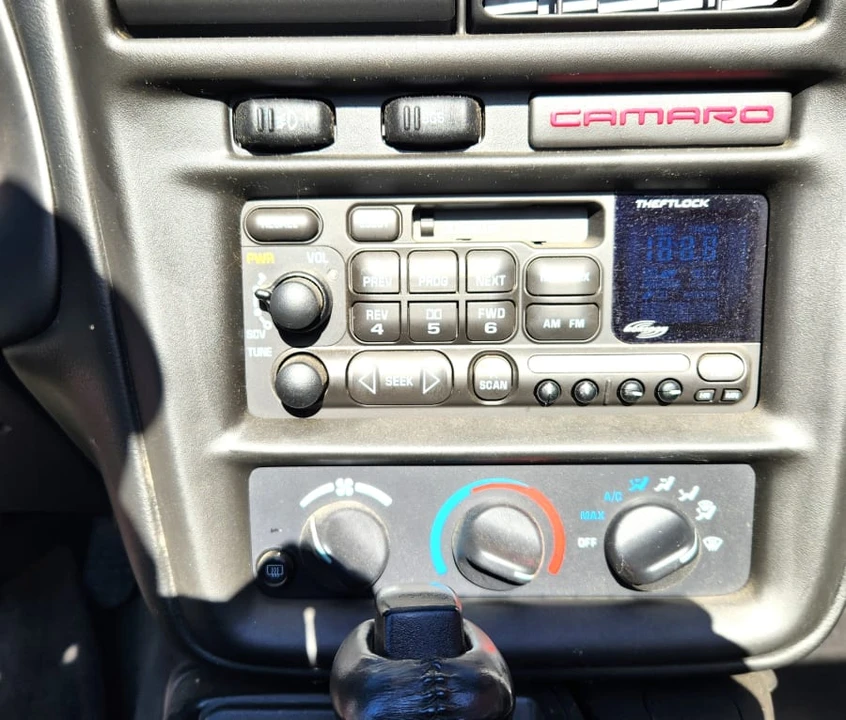 2000 Chevrolet Camaro 4th Gen - Image 17 of 22