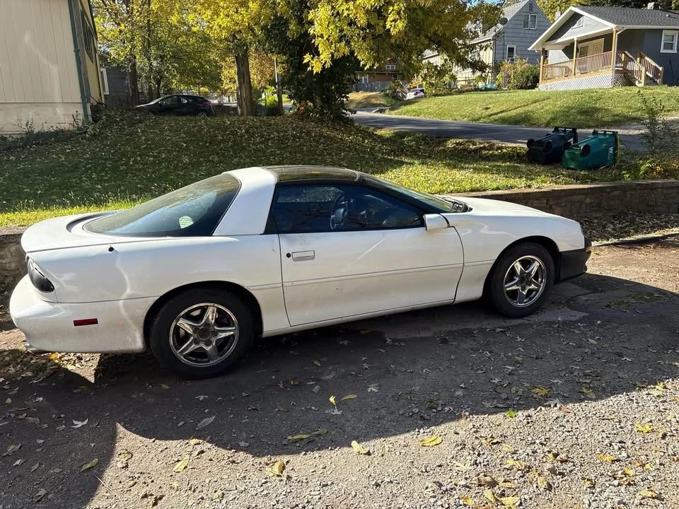 2000 Chevrolet Camaro 4th Gen - Image 7 of 8