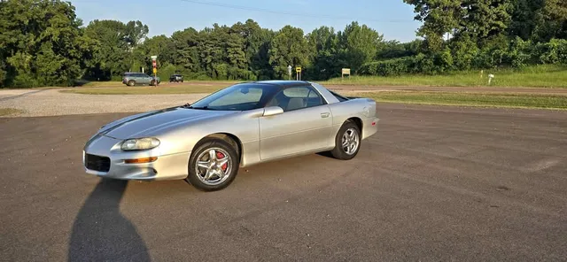 2000 Chevrolet Camaro Coupe 2D