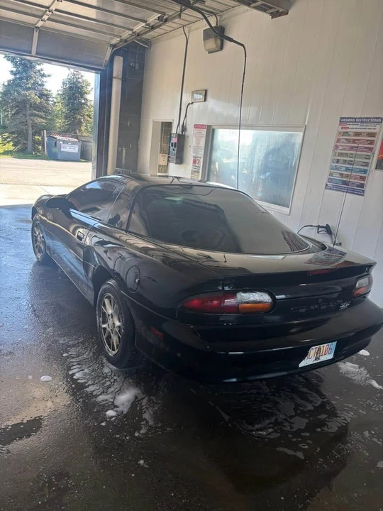 2000 Chevrolet Camaro 4th Gen - Image 2 of 4