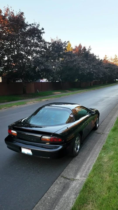 2000 Chevrolet Camaro 4th Gen - Image 2 of 9