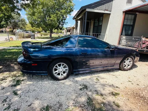 2000 Chevrolet Camaro Coupe 2D