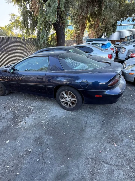 2000 Chevrolet Camaro 4th Gen - Image 4 of 8