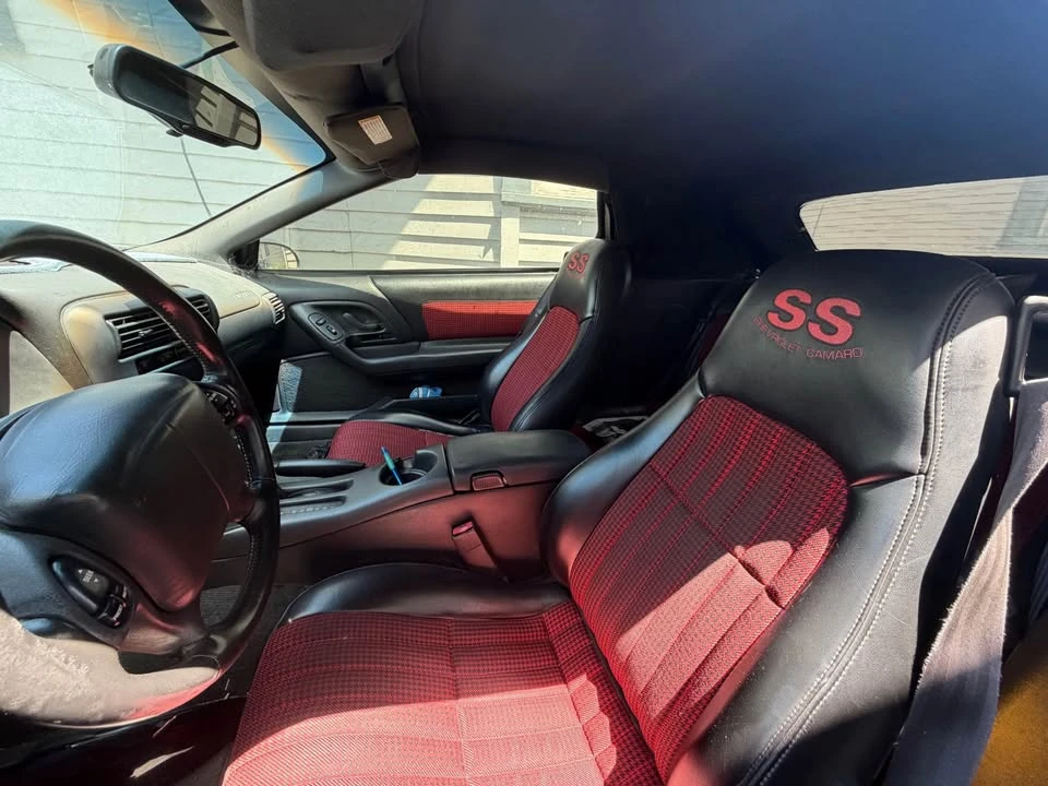 2000 Chevrolet Camaro 4th Gen - Image 7 of 9