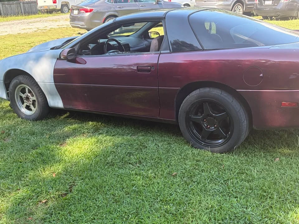 2000 Chevrolet Camaro 4th Gen - Image 2 of 7