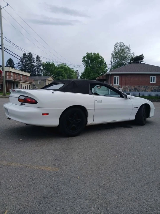 2000 Chevrolet Camaro 4th Gen - Image 2 of 7