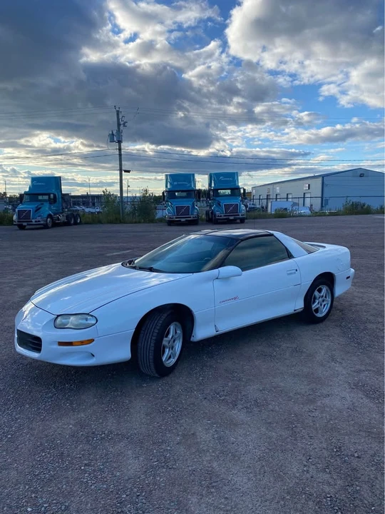 2000 Chevrolet Camaro 4th Gen - Image 2 of 15