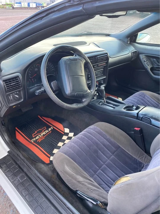 2000 Chevrolet Camaro 4th Gen - Image 11 of 15