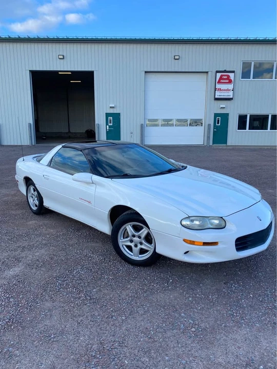 2000 Chevrolet Camaro 4th Gen - Image 4 of 15