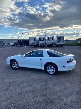 2000 Chevrolet Camaro RS