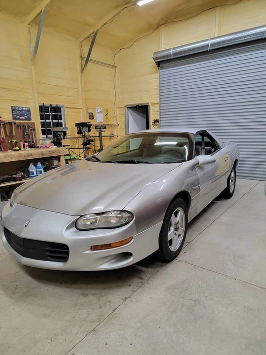 2000 Chevrolet Camaro 4th Gen - Image 2 of 8
