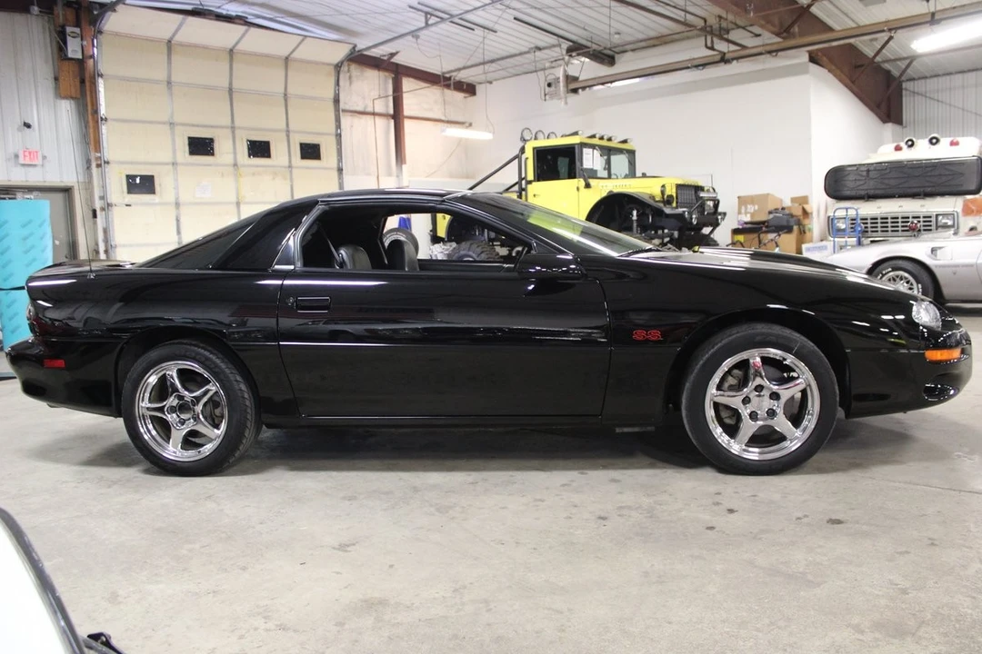 2000 Chevrolet Camaro SS 4th Gen - Image 7 of 12