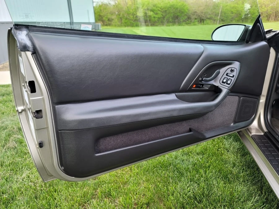 2000 Chevrolet Camaro SS 4th Gen - Image 12 of 19